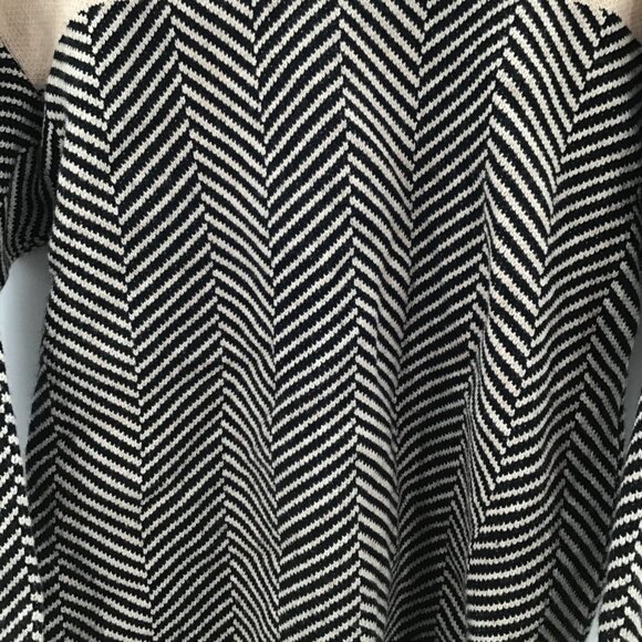 Women's M Herringbone Mock Neck Sweater Cotton Blend Black & Tan Colorblock - Picture 9 of 10